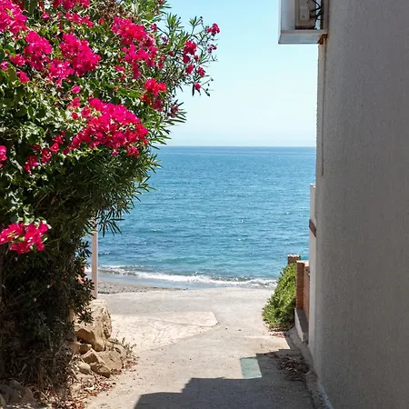 Pia's Sea Dream By Interhome