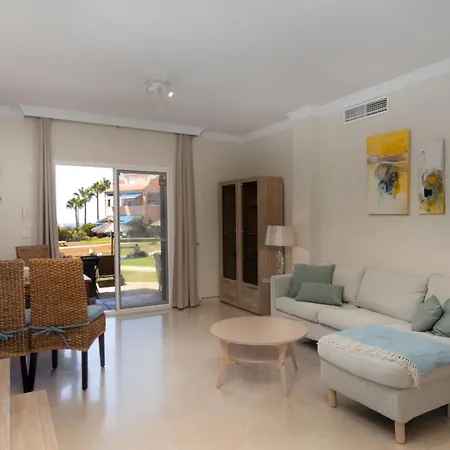 Pia's Sea Dream By Interhome * אסטפונה