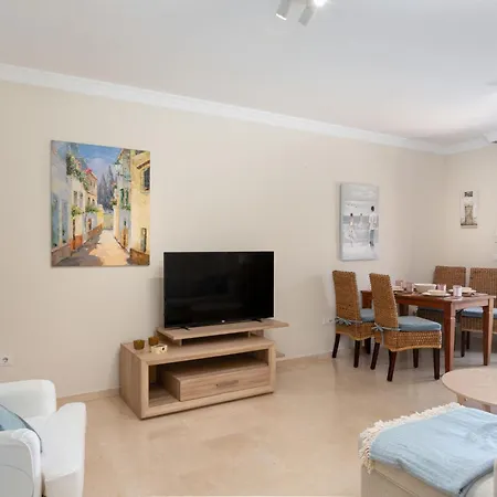 Pia's Sea Dream By Interhome Estepona